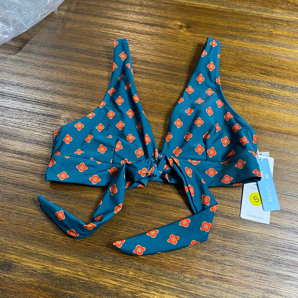 CUPSHE bikini top Size S